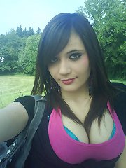 single woman in Lexington Park seeking casual date